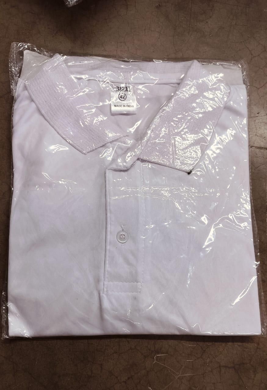 4.9 ⭐⭐⭐⭐⭐ Poly Cotton Solid Half Sleeves Mens Polo T-shirt (Pack of 3)